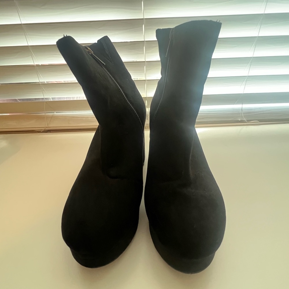 Torrid Black Platform Booties Size 10 Wide